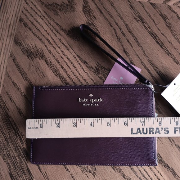 *PD*  New Kate Spade Staci Medium L Zip saffiano leather Wristlet, deep berry - Picture 4 of 8